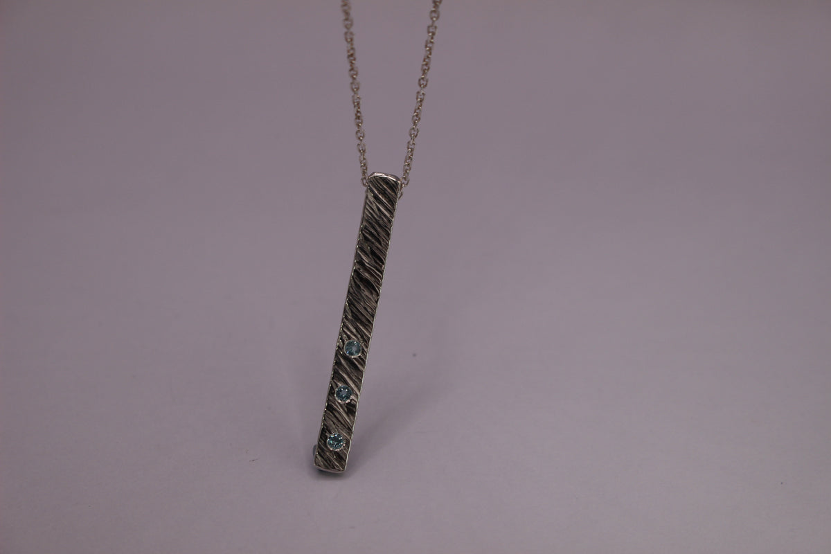 Feather Texture Natural Gemstone Necklace