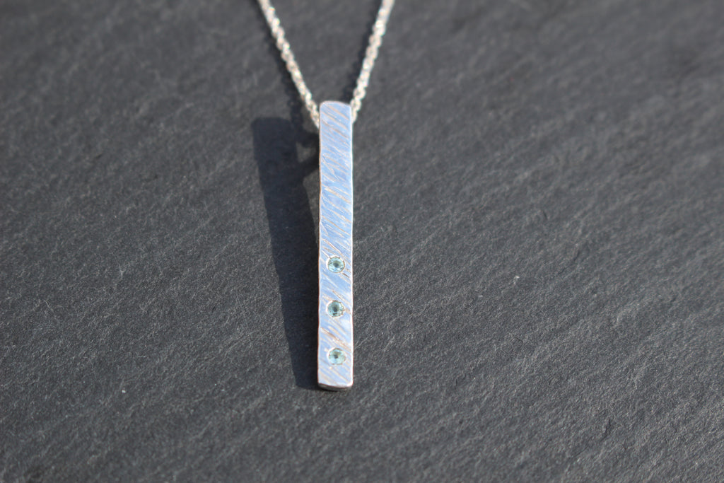 Feather Texture Natural Gemstone Necklace