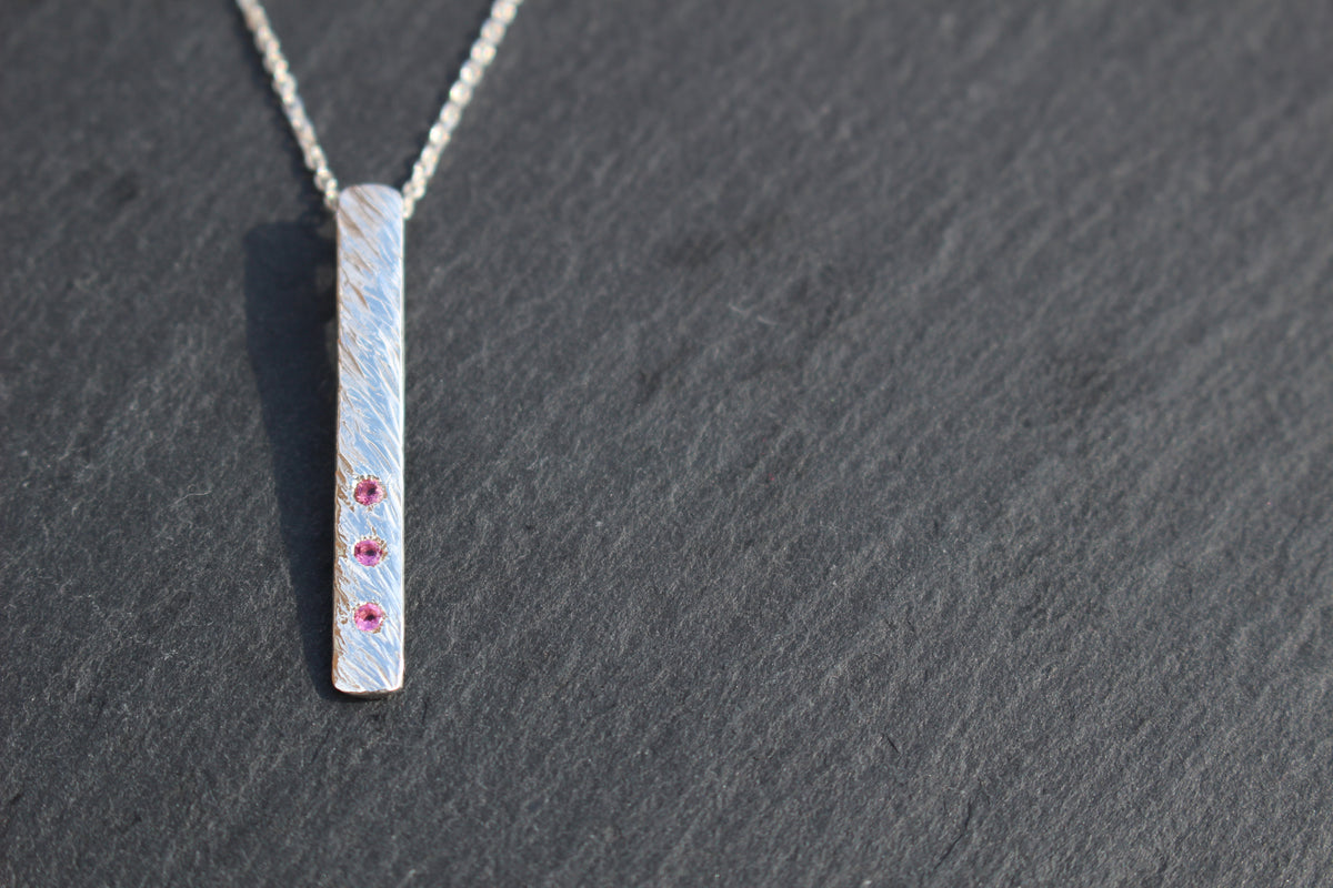 Feather Texture Natural Gemstone Necklace