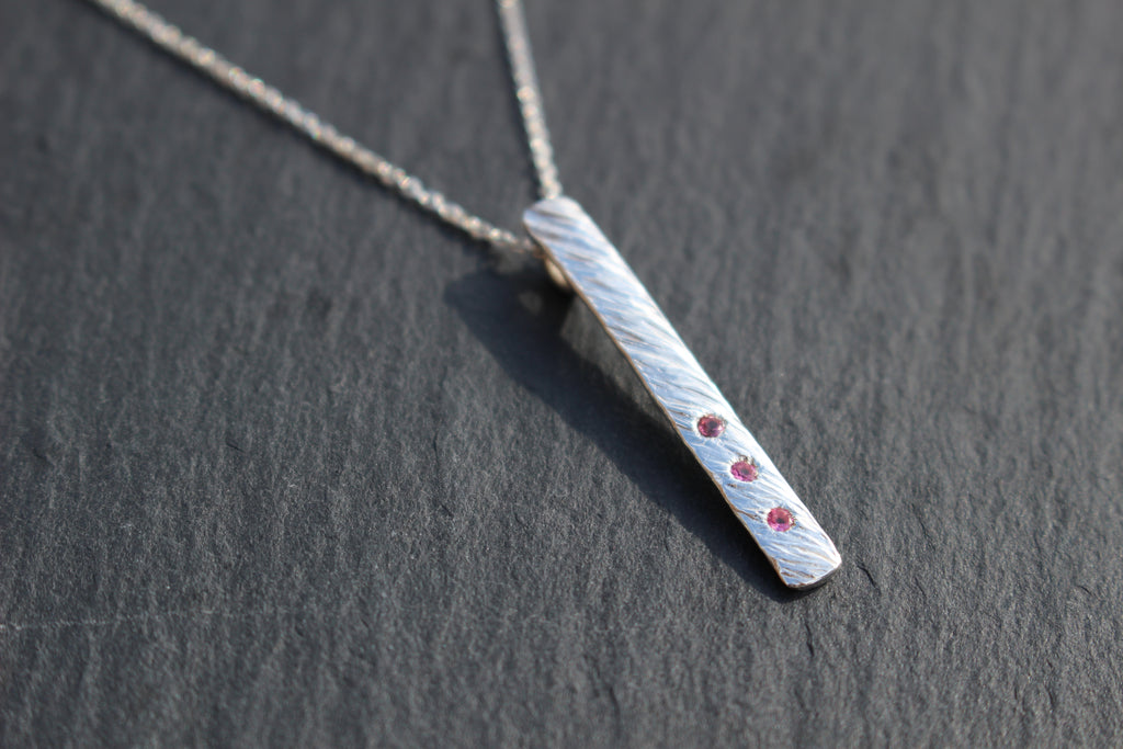Feather Texture Natural Gemstone Necklace